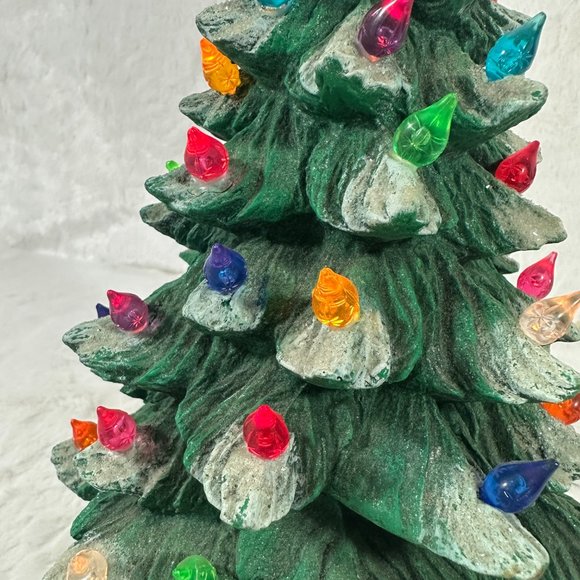 Vintage Lighted Ceramic Christmas Tree with base 2 piece Snow tipped 1986 - Picture 14 of 14